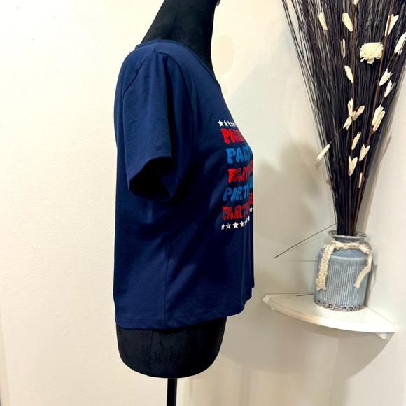 Love Dazed Junior XL, Patriotic July 4th with this "Party in the USA" Shirt - Picture 7 of 10